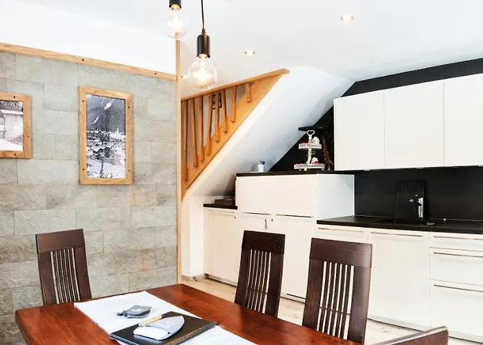 Alpenlandhaus Alte Schule Appartement Lermoos