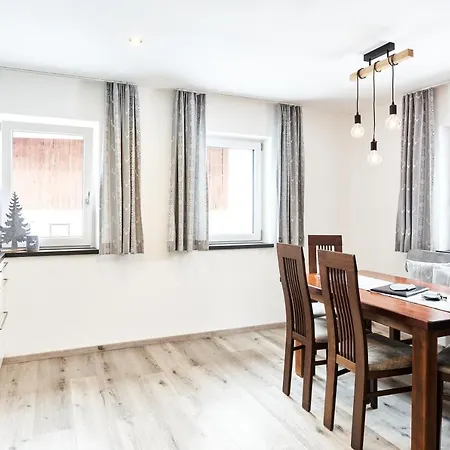 Alpenlandhaus Alte Schule